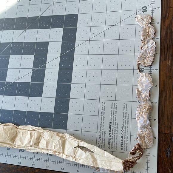 Copper beaded trim, gold/copper colored leaf motif, 18" (plus 10") - Picture 13 of 13